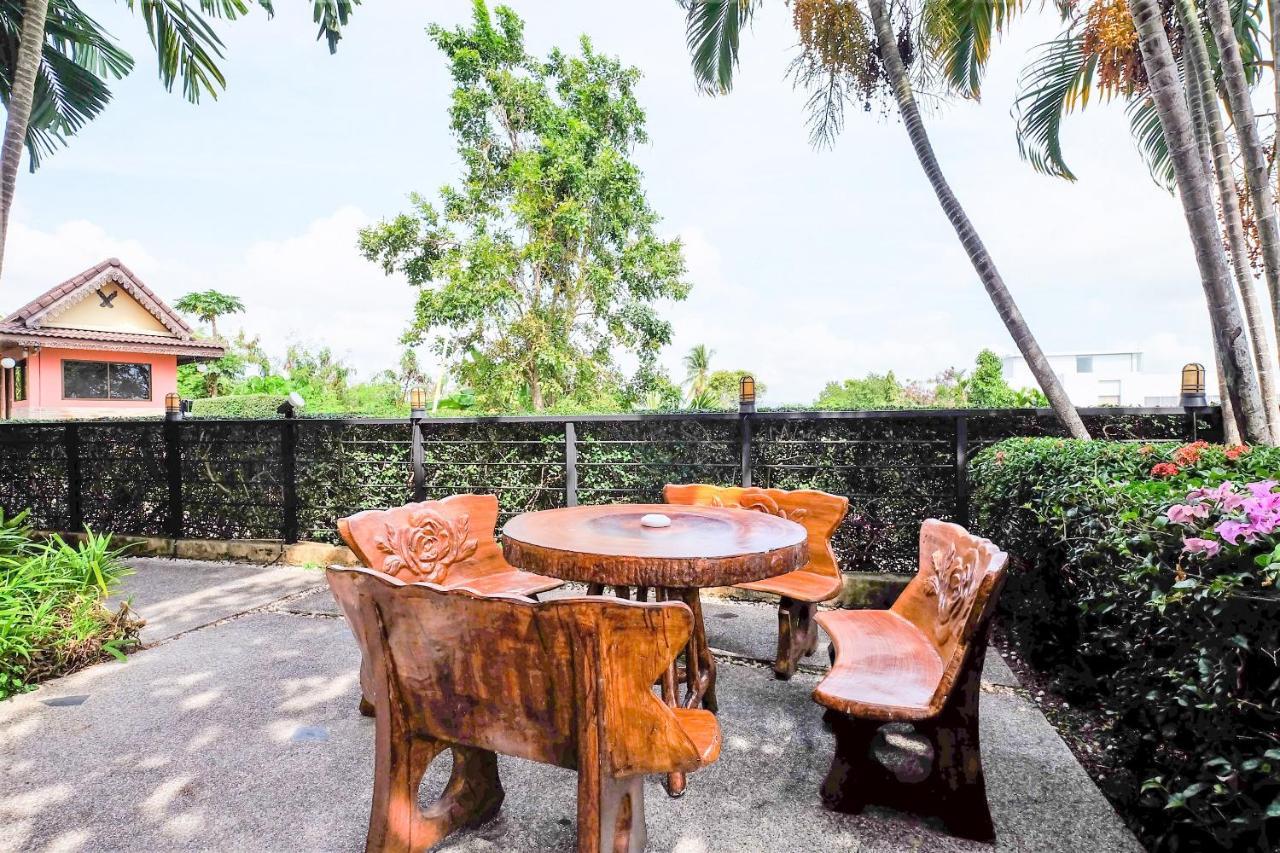 Oyo 626 The Chalet Phuket Resort Panwa Beach Exterior foto